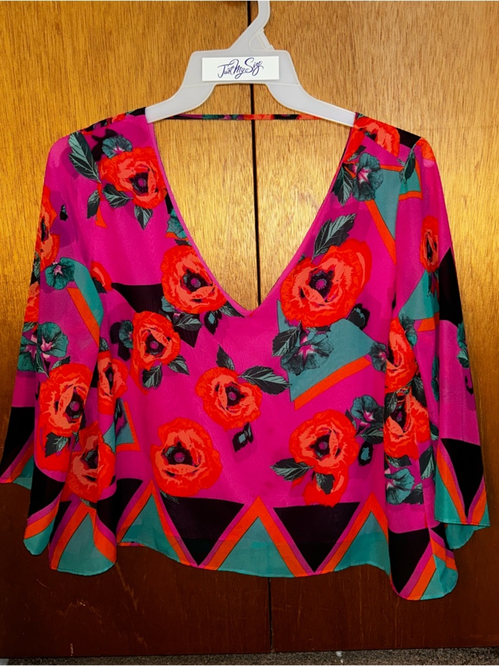 Bisou Bisou Hot Pink Floral V-Neck Blouse with Red Blooms